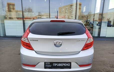 Hyundai Solaris II рестайлинг, 2015 год, 921 000 рублей, 7 фотография