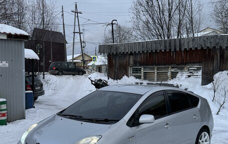 Toyota Prius, 2008 год, 760 000 рублей, 2 фотография