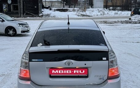 Toyota Prius, 2008 год, 760 000 рублей, 4 фотография