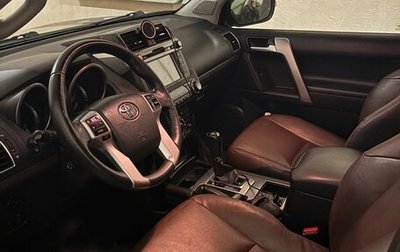 Toyota Land Cruiser Prado 150 рестайлинг 2, 2016 год, 4 000 000 рублей, 1 фотография