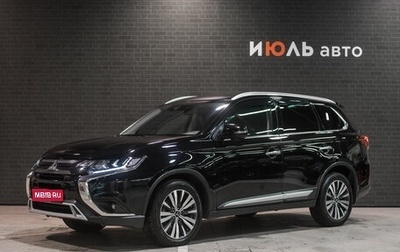 Mitsubishi Outlander III рестайлинг 3, 2018 год, 3 471 660 рублей, 1 фотография