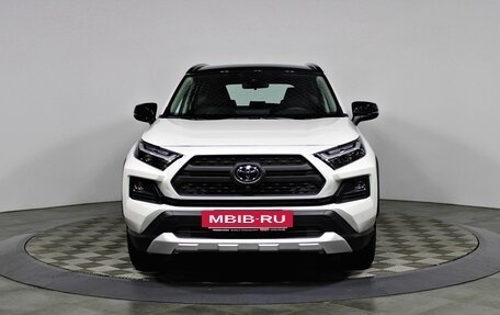 Toyota RAV4, 2024 год, 4 850 000 рублей, 2 фотография