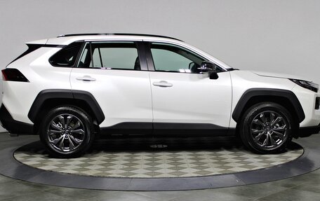 Toyota RAV4, 2024 год, 4 850 000 рублей, 4 фотография