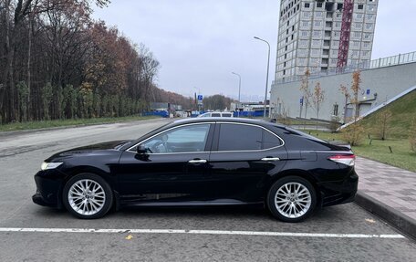 Toyota Camry, 2019 год, 2 800 000 рублей, 3 фотография