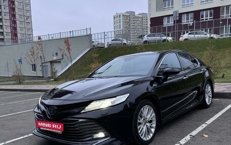 Toyota Camry, 2019 год, 2 800 000 рублей, 7 фотография