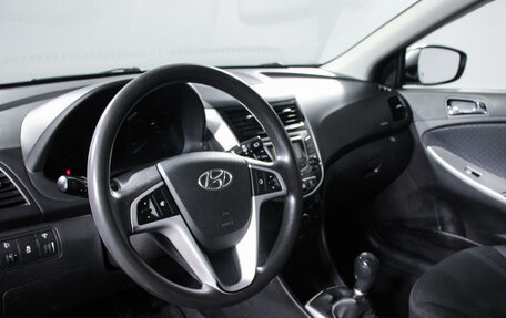 Hyundai Solaris II рестайлинг, 2012 год, 1 173 000 рублей, 14 фотография