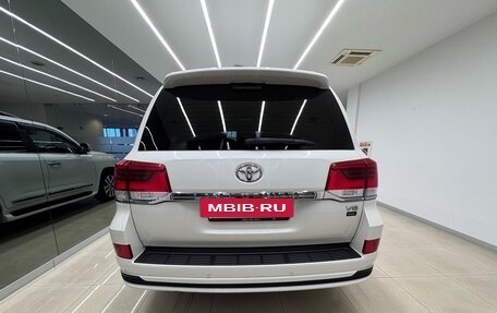 Toyota Land Cruiser 200, 2018 год, 8 500 000 рублей, 6 фотография