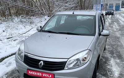 Renault Sandero I, 2012 год, 900 000 рублей, 1 фотография