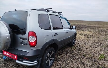 Chevrolet Niva I рестайлинг, 2014 год, 705 000 рублей, 2 фотография