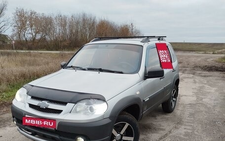 Chevrolet Niva I рестайлинг, 2014 год, 705 000 рублей, 8 фотография