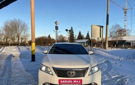 Toyota Camry, 2013 год, 2 100 000 рублей, 3 фотография