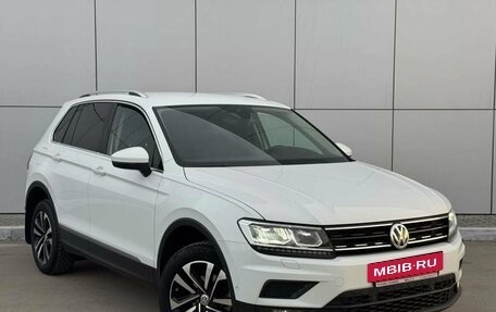 Volkswagen Tiguan II, 2019 год, 2 740 000 рублей, 6 фотография