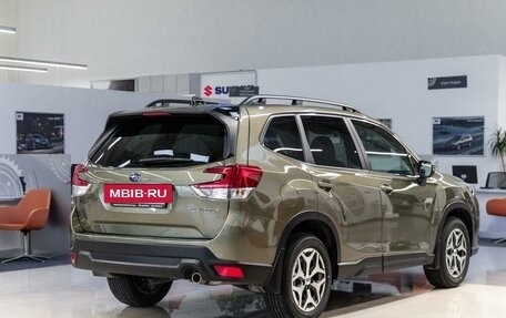 Subaru Forester, 2024 год, 5 850 000 рублей, 4 фотография