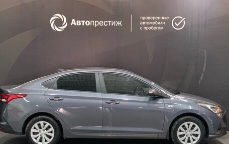 Hyundai Solaris II рестайлинг, 2021 год, 1 750 000 рублей, 5 фотография