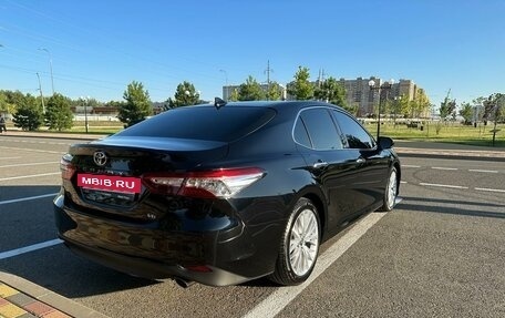 Toyota Camry, 2020 год, 3 850 000 рублей, 4 фотография