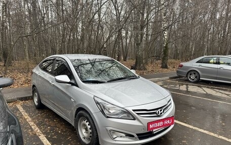 Hyundai Solaris II рестайлинг, 2016 год, 1 100 000 рублей, 2 фотография