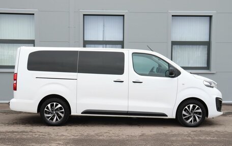 Peugeot Traveller I, 2019 год, 2 672 000 рублей, 4 фотография