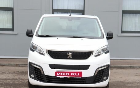 Peugeot Traveller I, 2019 год, 2 672 000 рублей, 2 фотография