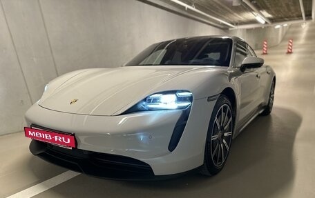 Porsche Taycan I, 2020 год, 9 222 000 рублей, 8 фотография