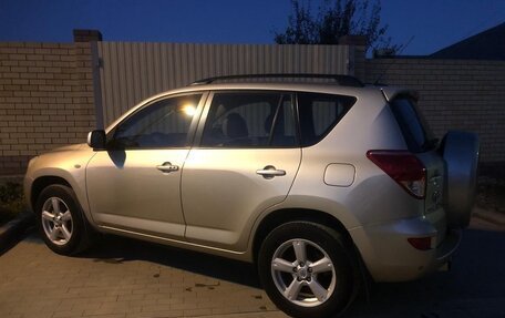 Toyota RAV4, 2007 год, 2 100 000 рублей, 2 фотография