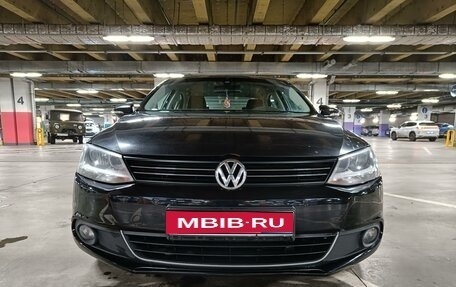 Volkswagen Jetta VI, 2013 год, 1 050 000 рублей, 1 фотография