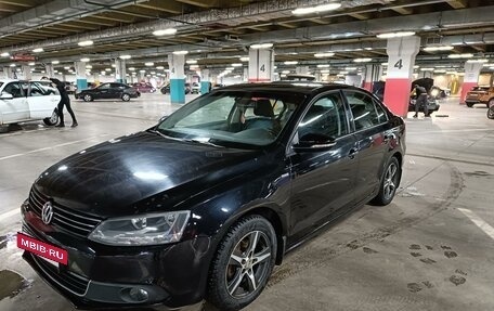 Volkswagen Jetta VI, 2013 год, 1 050 000 рублей, 5 фотография