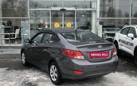 Hyundai Solaris II рестайлинг, 2013 год, 956 000 рублей, 7 фотография