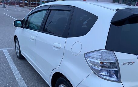 Honda Fit III, 2010 год, 790 000 рублей, 6 фотография