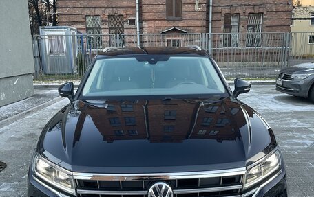 Volkswagen Touareg III, 2018 год, 5 450 000 рублей, 8 фотография