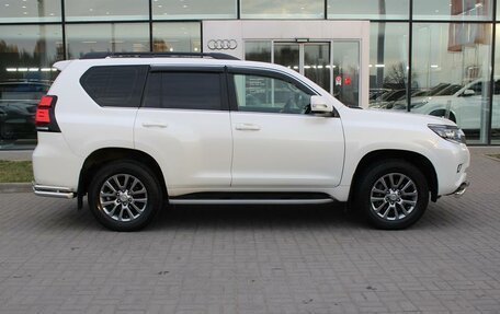 Toyota Land Cruiser Prado 150 рестайлинг 2, 2018 год, 6 450 000 рублей, 4 фотография