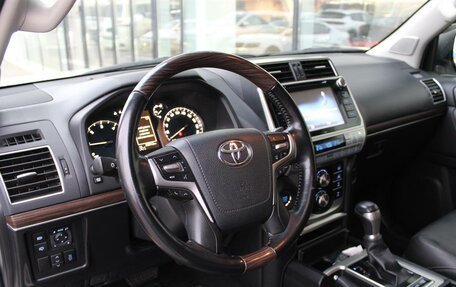 Toyota Land Cruiser Prado 150 рестайлинг 2, 2018 год, 6 450 000 рублей, 19 фотография