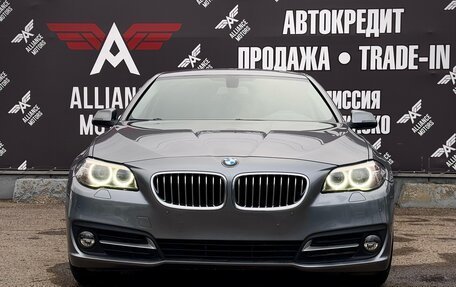 BMW 5 серия, 2016 год, 2 600 000 рублей, 2 фотография