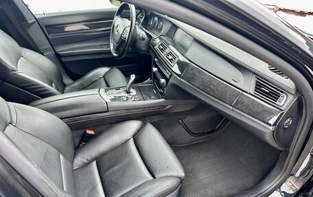 BMW 7 серия, 2011 год, 1 580 000 рублей, 15 фотография