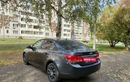 Chevrolet Cruze II, 2012 год, 680 000 рублей, 3 фотография