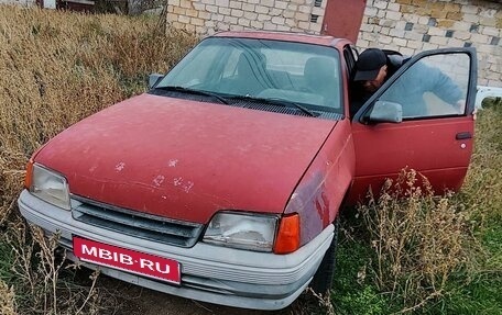 Opel Kadett E рестайлинг, 1986 год, 100 000 рублей, 1 фотография