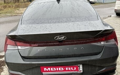 Hyundai Elantra, 2022 год, 2 400 000 рублей, 3 фотография