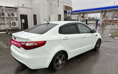 KIA Rio III рестайлинг, 2013 год, 1 100 000 рублей, 4 фотография