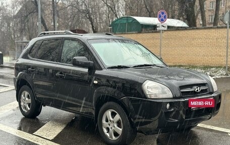 Hyundai Tucson III, 2007 год, 925 000 рублей, 10 фотография