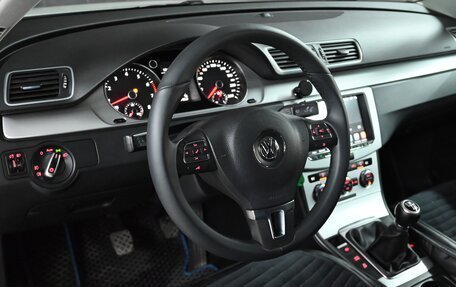 Volkswagen Passat B7, 2012 год, 1 190 000 рублей, 11 фотография