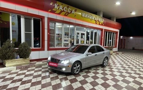 Mercedes-Benz C-Класс, 2004 год, 850 000 рублей, 1 фотография