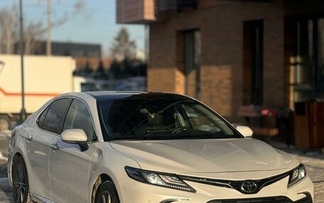 Toyota Camry, 2023 год, 4 050 000 рублей, 1 фотография