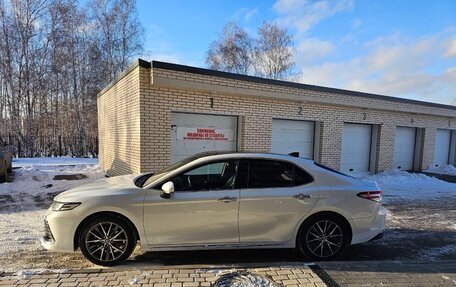 Toyota Camry, 2023 год, 4 050 000 рублей, 10 фотография