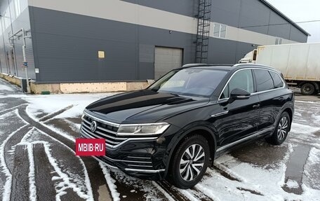 Volkswagen Touareg III, 2021 год, 6 400 000 рублей, 4 фотография