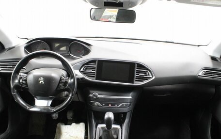 Peugeot 308 II, 2014 год, 859 900 рублей, 9 фотография