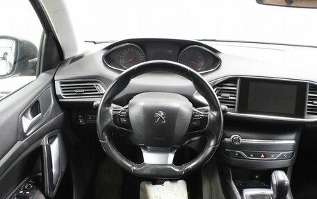 Peugeot 308 II, 2014 год, 859 900 рублей, 10 фотография