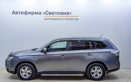 Mitsubishi Outlander III рестайлинг 3, 2013 год, 1 599 000 рублей, 2 фотография