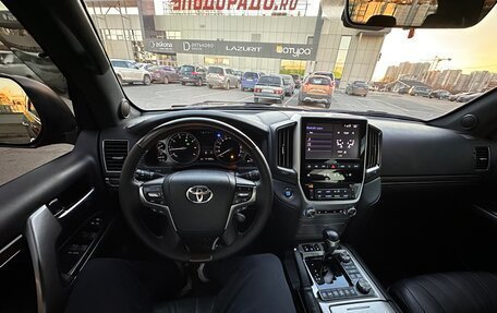 Toyota Land Cruiser 200, 2019 год, 7 100 000 рублей, 3 фотография