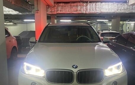 BMW X5, 2017 год, 4 500 000 рублей, 3 фотография