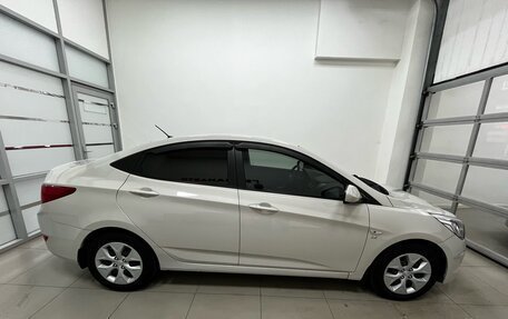 Hyundai Solaris II рестайлинг, 2015 год, 950 000 рублей, 4 фотография