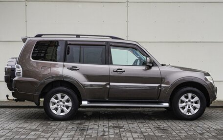 Mitsubishi Pajero IV, 2011 год, 1 985 000 рублей, 5 фотография